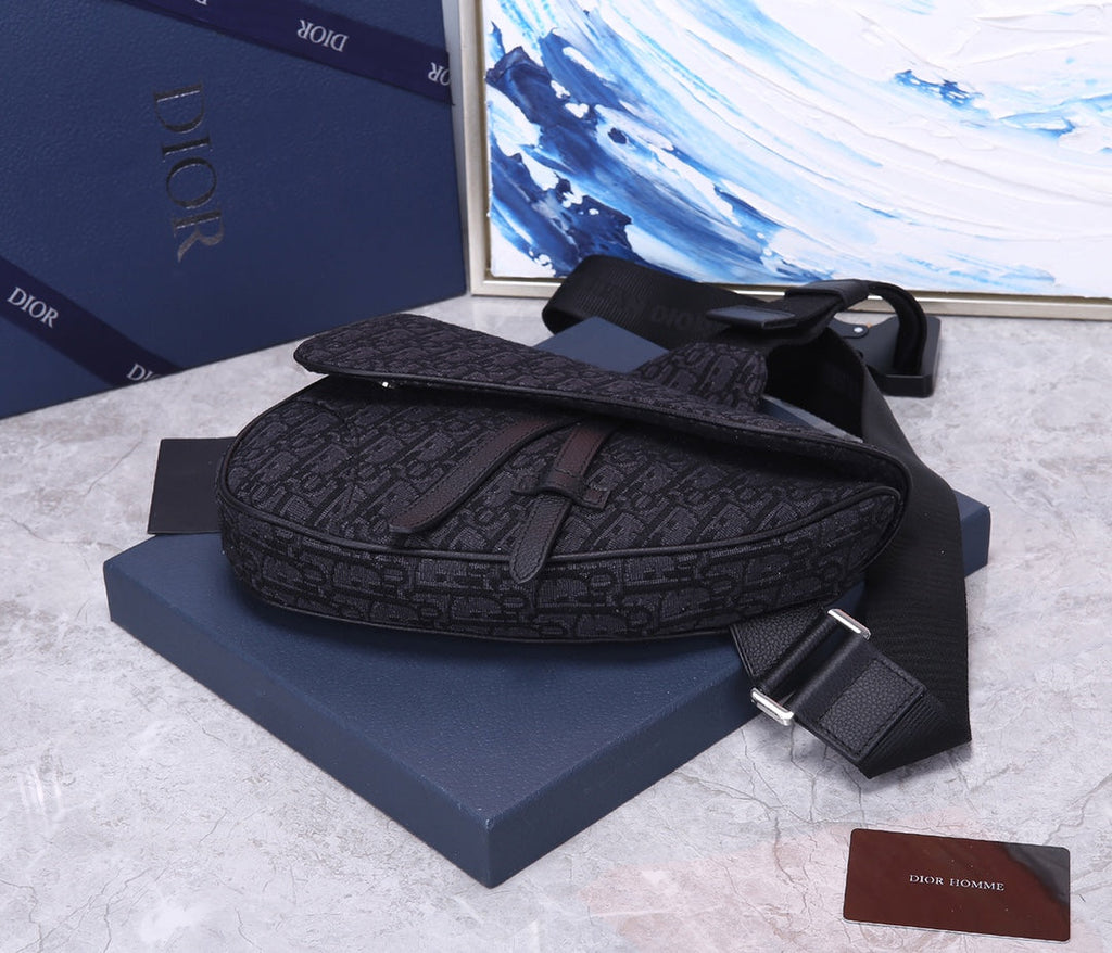 Saddle Crossbody Bag