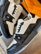 Limited Edition Snake-Pattern Embroidered Trainers